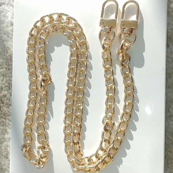 Goldtone Chains - Picture 2 of 6